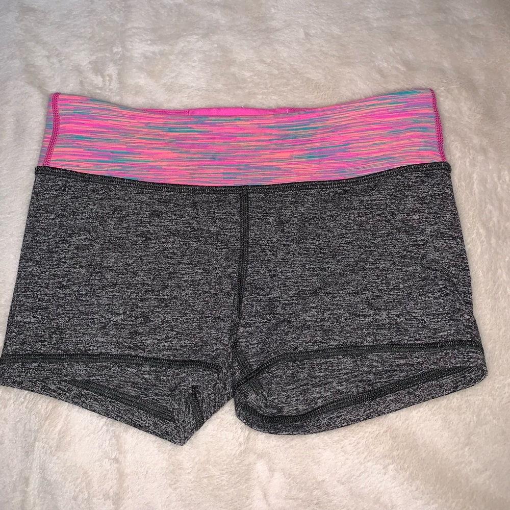 Ivivva booty shorts